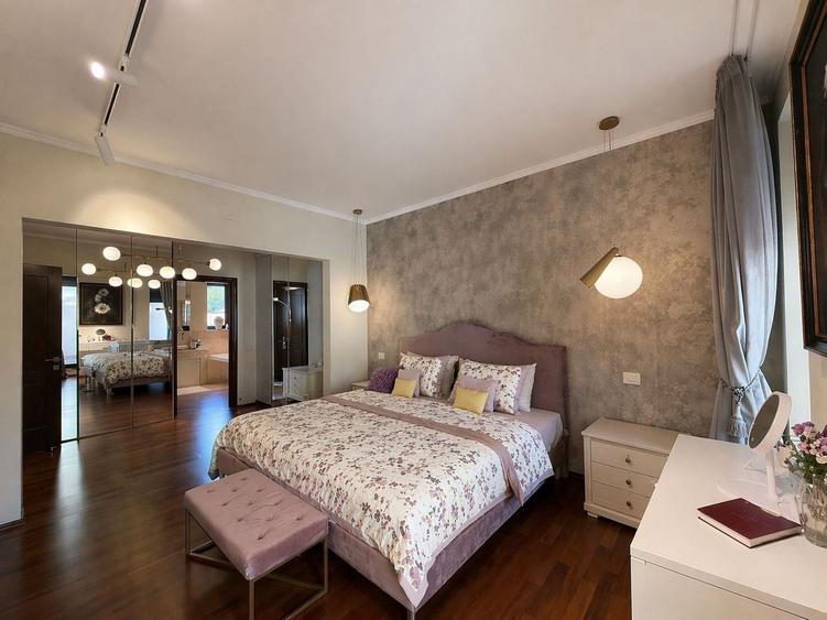 Apartament cu 4 camere decomandat în Kiseleff
