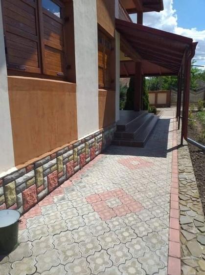 Casă individuală cu 4 camere cu Teren 1500 Mp în Fulga de Jos
