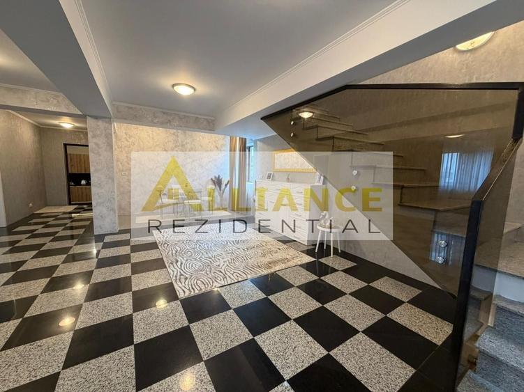 Casă individuală cu 7 camere cu Canalizare în Berceni