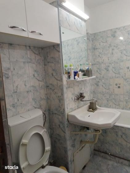 Apartament cu 2 camere decomandat în Republicii