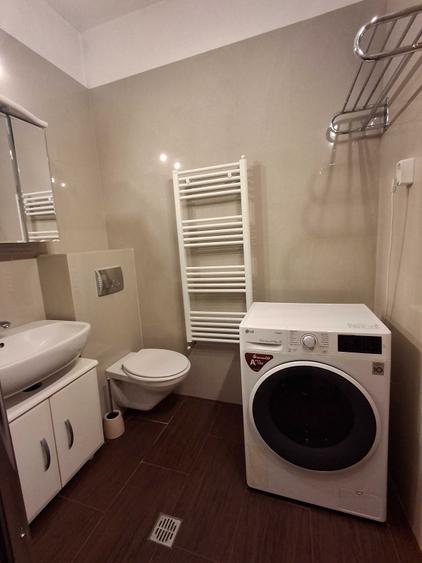 Casă cu 3 camere în Central