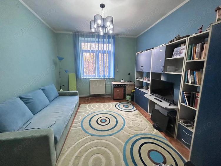 Apartament cu 3 camere decomandat în Luncă