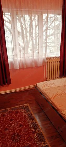 Apartament cu 2 camere semidecomandat în Unirii Centru