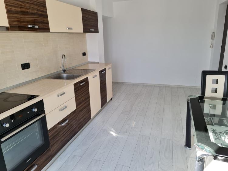 Apartament cu 2 camere decomandat în Panduri