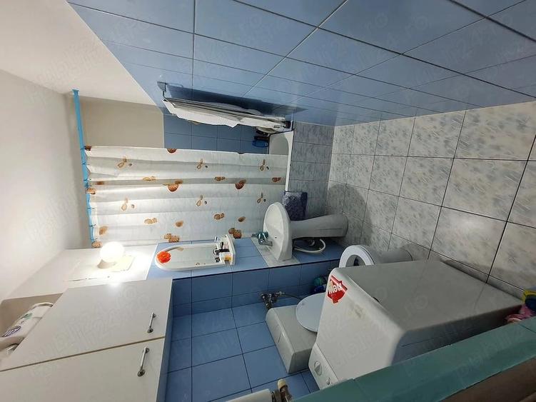 Garsonieră decomandată în Lipovei