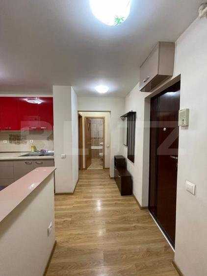 Apartament cu 2 camere, decomandat, loc de parcare, zona Tractorul, Brașov - 6