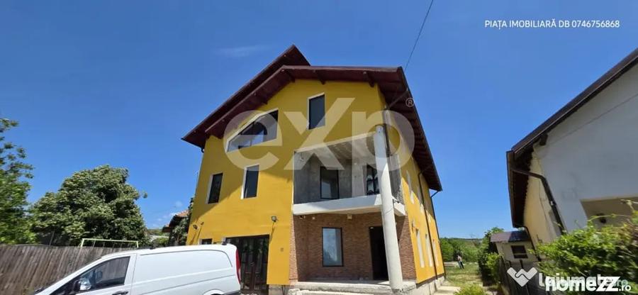 Casă cu 3 camere cu Teren 1000 Mp în Răzvad