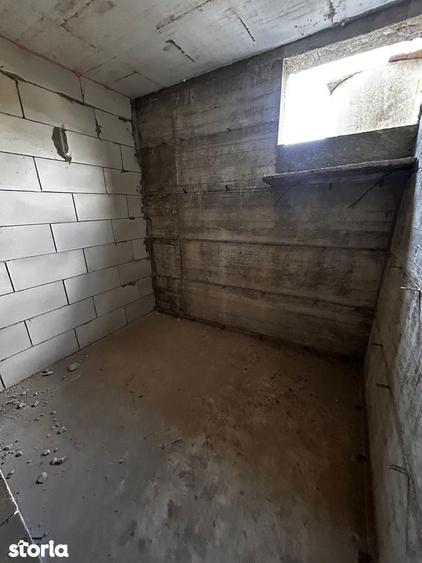 Casă cu 6 camere cu Teren 547 Mp în Sântimbru