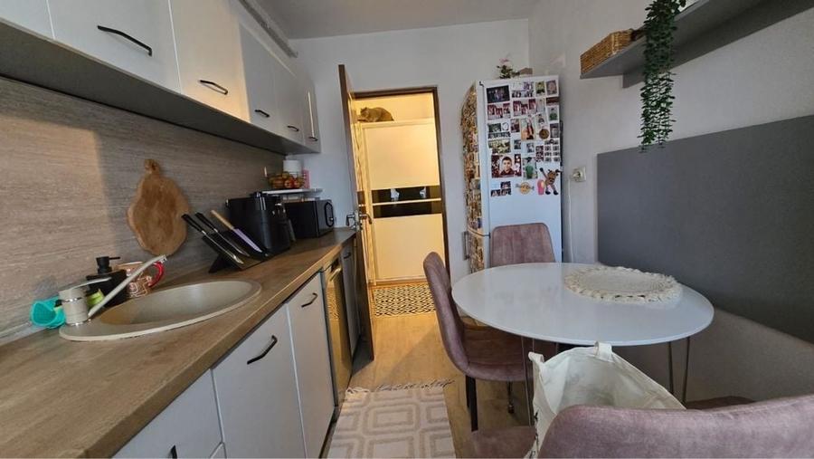 Apartament cu 2 camere decomandat în Florești