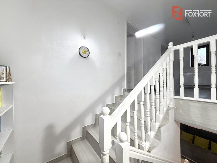 Duplex cu 5 camere cu Garaj în Sânandrei