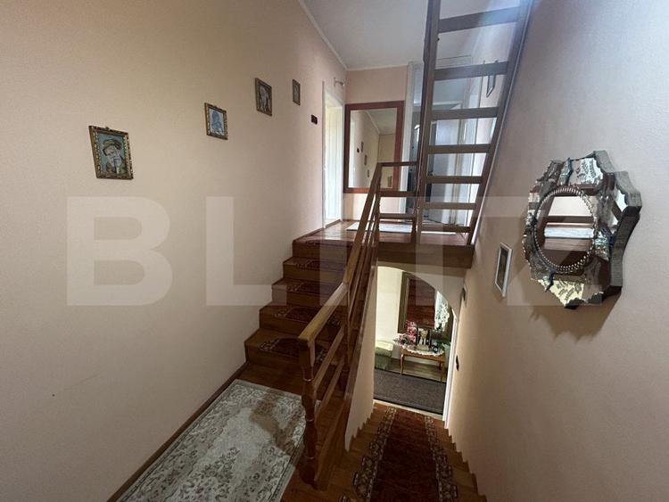Casă individuală cu 4 camere cu Teren 250 Mp în Iorga