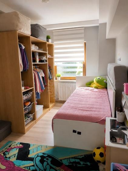Apartament cu 3 camere decomandat, mobilat în Republicii