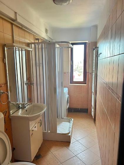 Apartament cu 2 camere nedecomandat în Central