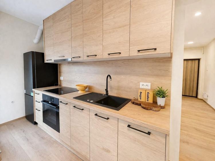 Apartament cu 3 camere decomandat, mobilat în Borhanci