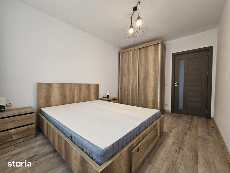 Apartament cu 3 camere semidecomandat în Gara de Nord