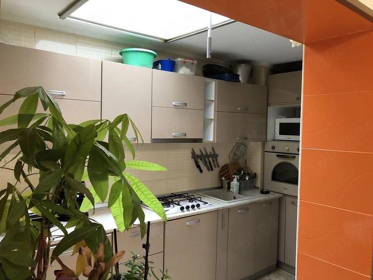 Apartament cu 4 camere decomandat în Central