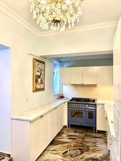 Apartament cu 3 camere decomandat, mobilat în Dorobanți