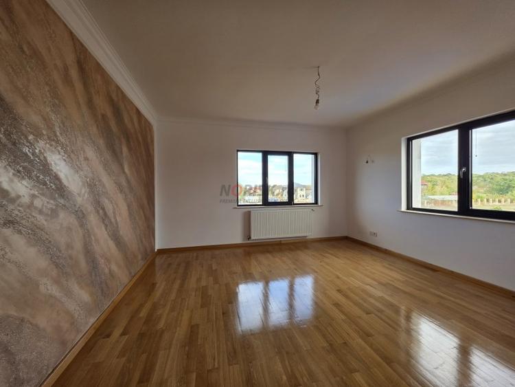 Casă individuală cu 8 camere cu Piscina în Snagov