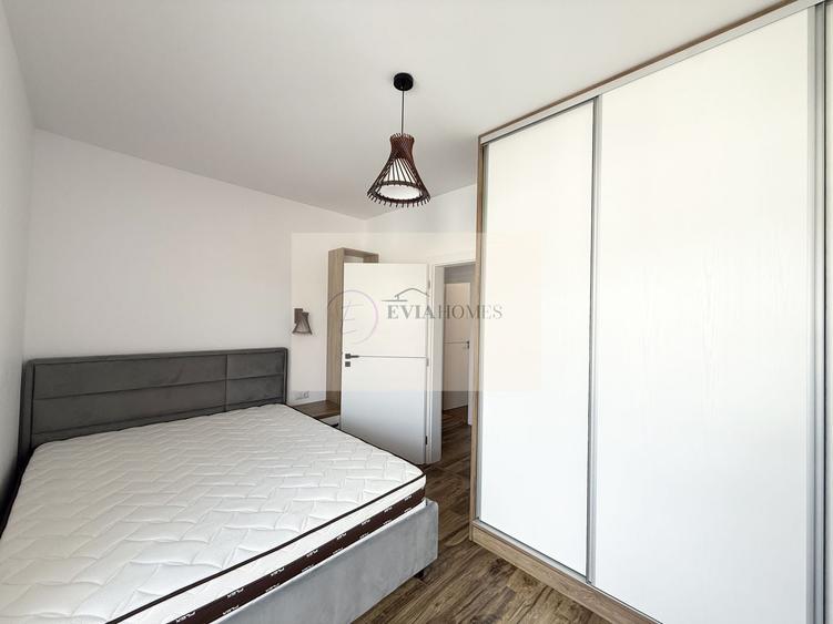 Apartament cu 3 camere semidecomandat, mobilat în Borhanci