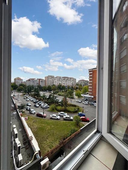 2 camere semi-decomandat 52mp etaj 4/8 cu lift langa Parcul Magnolia | Mobilat nou