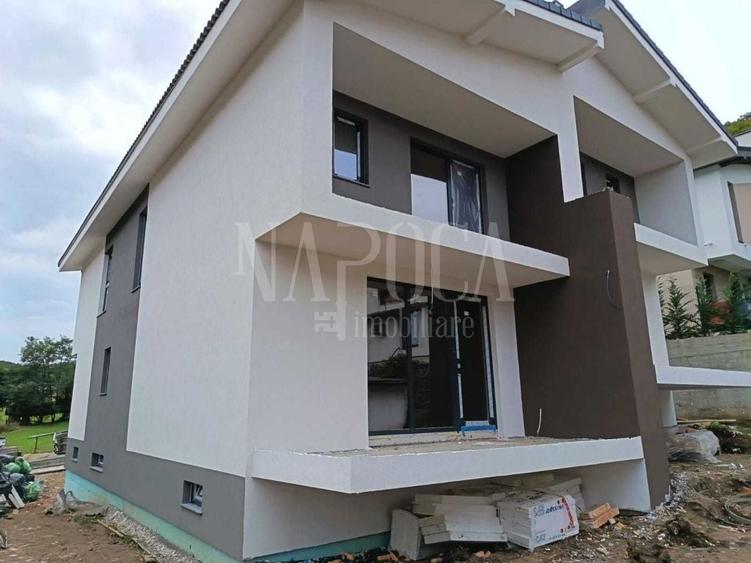 Duplex cu 6 camere cu Canalizare în Florești