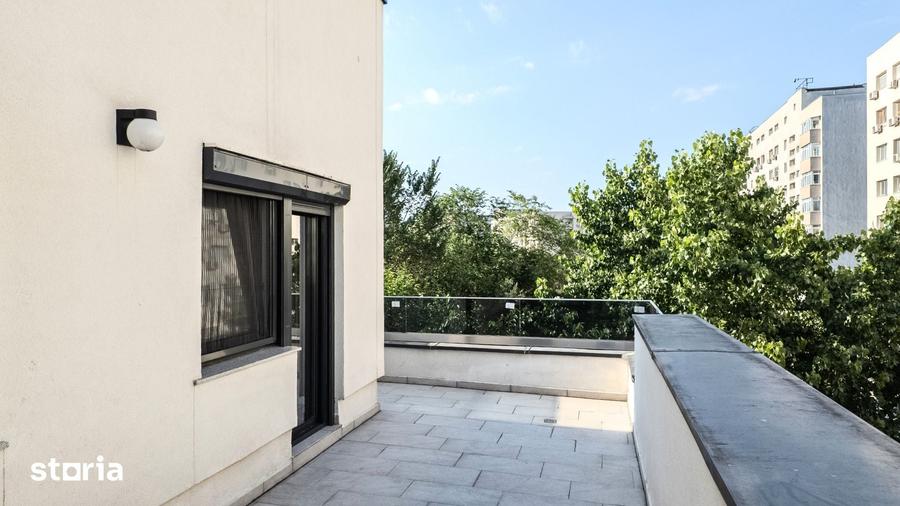 Apartament cu 3 camere decomandat în Decebal