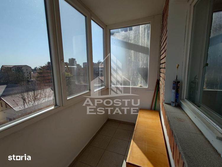 Apartament cu 3 camere, mobilat în Fabric