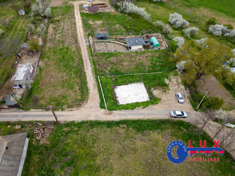 Teren Construcții intravilan de 500 mp, în Mineri