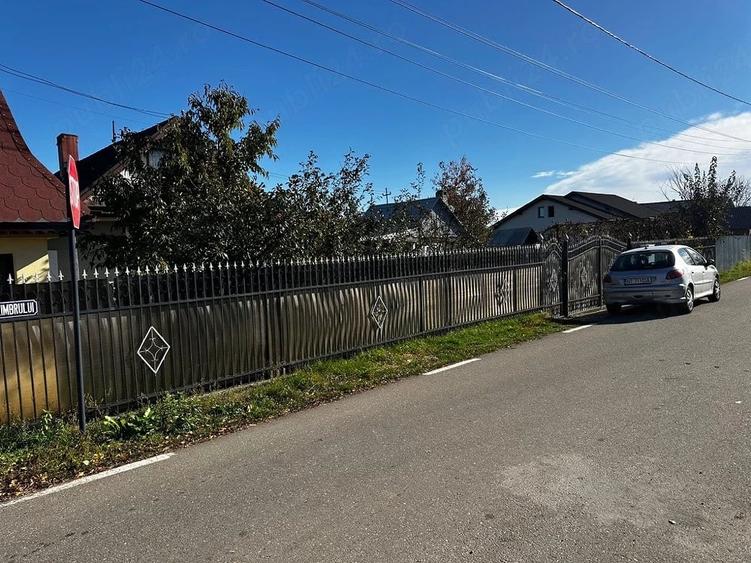 Casă cu 3 camere cu Teren 919 Mp în Dumbrava