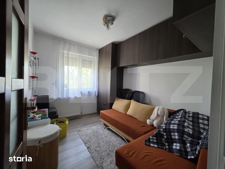 Apartament cu 3 camere semidecomandat în Micro 14