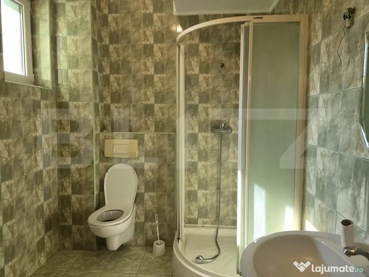 Casă cu 7 camere cu Teren 1535 Mp în Vetiș