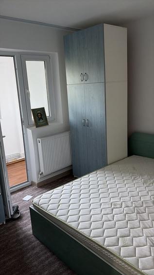 Apartament cu 3 camere decomandat în Beba Veche