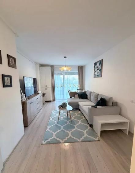 Apartament cu 2 camere semidecomandat, mobilat în Sopor
