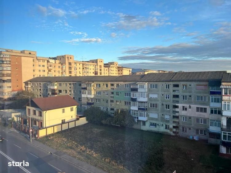 Apartament cu 2 camere decomandat în Micro 9