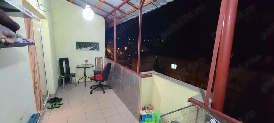 Apartament cu 2 camere decomandat, mobilat în Iris