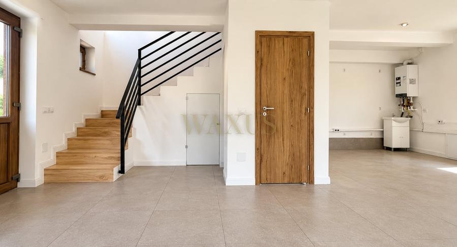 Duplex cu 3 camere cu Canalizare în Florești