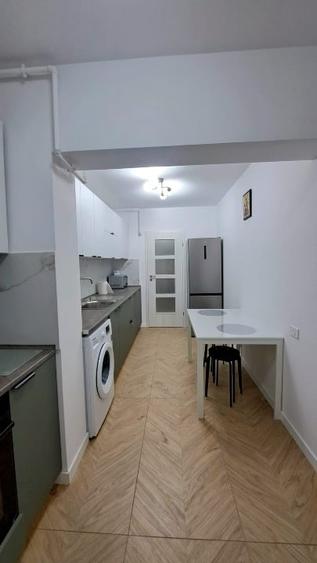 Garsonieră decomandată în Central