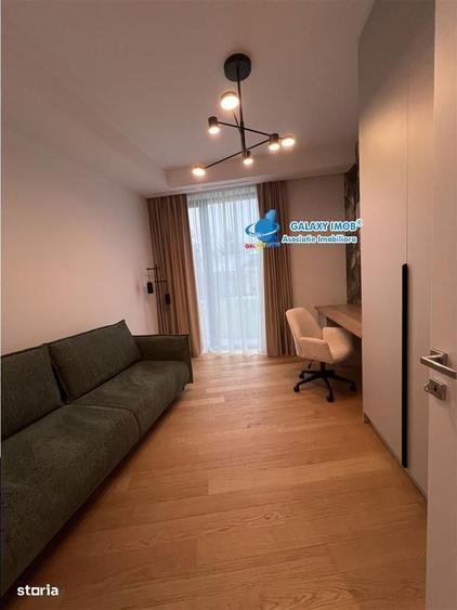 Apartament cu 4 camere, mobilat în Central