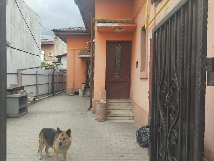 Casă cu 3 camere cu Teren 164 Mp în Central