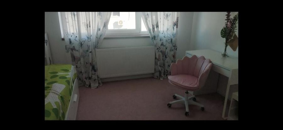 Casă cu 4 camere cu Teren 100 Mp în Central