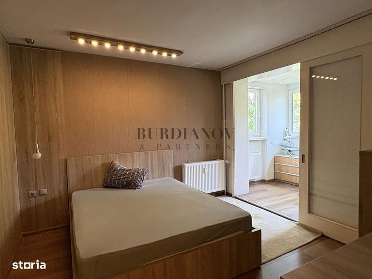 Apartament cu 3 camere - Metrou Costin Georgian - bd. 1 Decembrie 1918 - 1