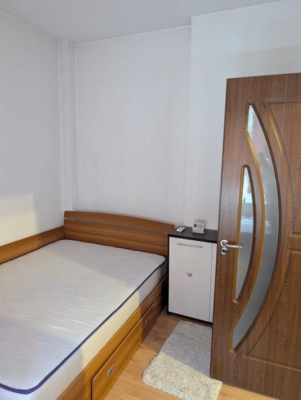 Apartament cu 2 camere semidecomandat în Titulescu
