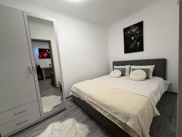 Apartament cu 2 camere semidecomandat în Trivale