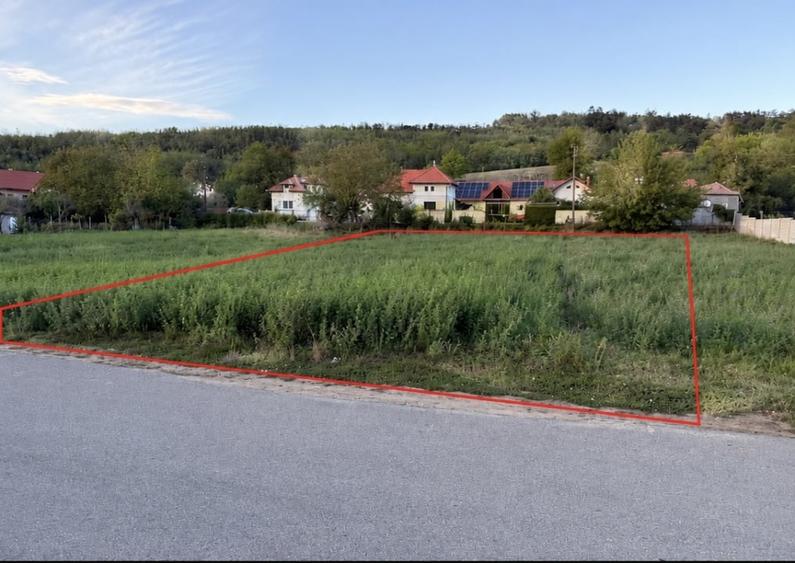Teren Construcții intravilan de 775 mp, în Hăpria