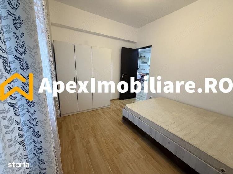 Apartament cu 3 camere semidecomandat în Rahova