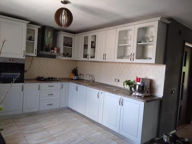 Casă cu Teren 407 Mp în Berceni