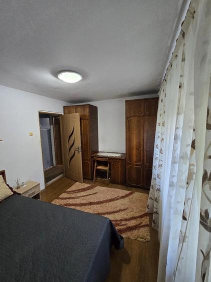 Apartament cu 2 camere semidecomandat în Inel II