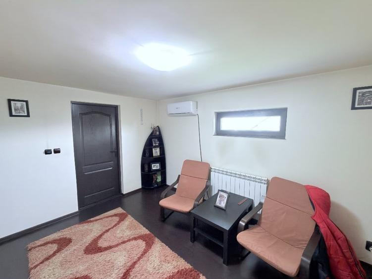 Casă cu 4 camere cu Teren 500 Mp în Central