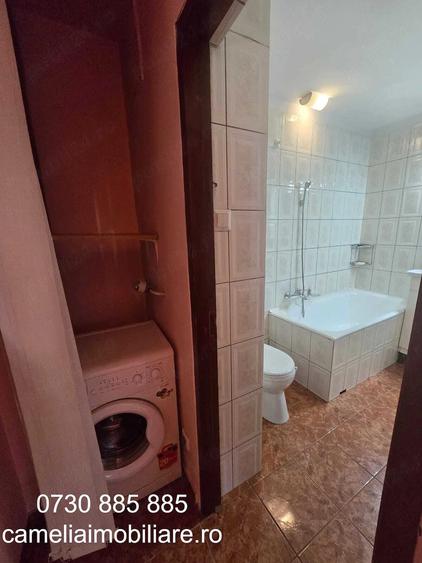 Apartament cu 4 camere semidecomandat în Gorjului