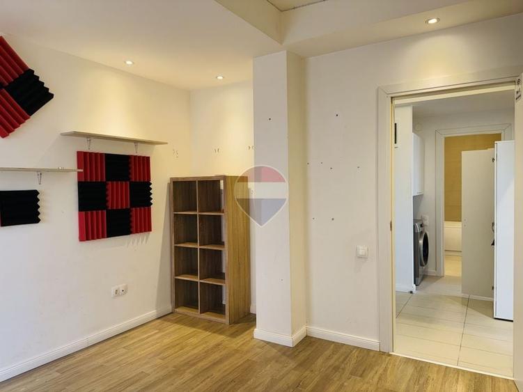 Apartament cu 3 camere decomandat, mobilat în Ștefăneștii de Jos